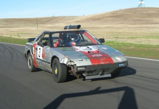 Illustration for article titled The Top 152 Lemons Of The 24 Hours Of LeMons Arse Freeze-A-Palooza 2009!